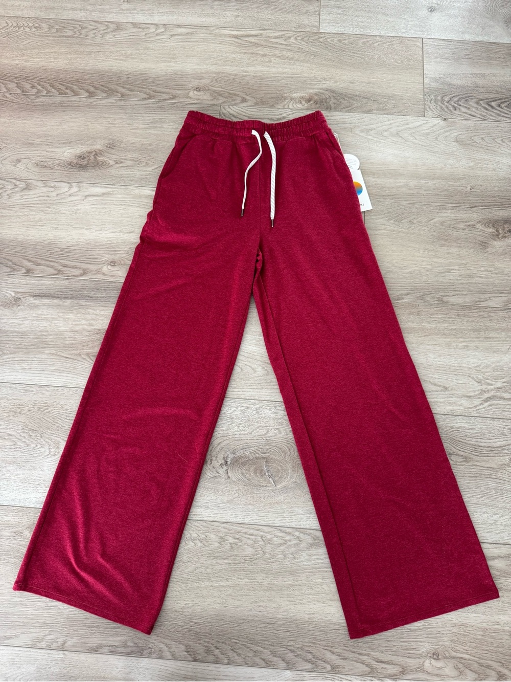 NWT Vuori DreamKnit™ signature collection in Strawberry Heather - Picture 2 of 10